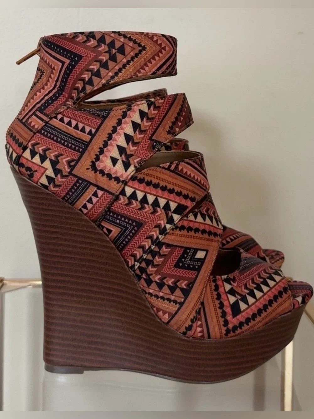 N/A strappy platform